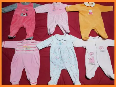 Lote de pijamas de bebé variados - miniatura 1