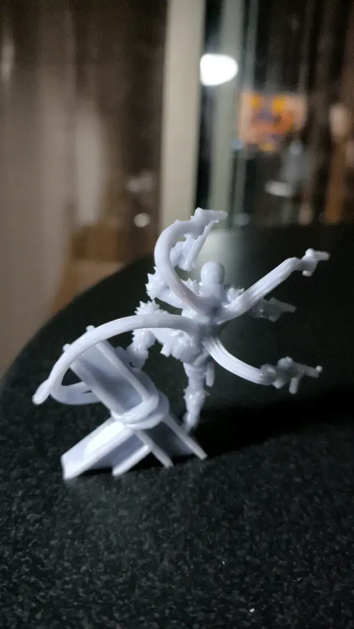 Mini Figura Agent Venom - 2