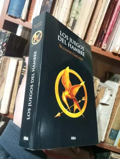 Libro 'Los Juegos del Hambre' de Suzanne Collins - miniatura 1