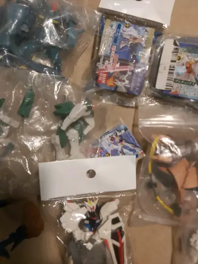 Figura de acción robot GUNDAM desmontable - miniatura 2