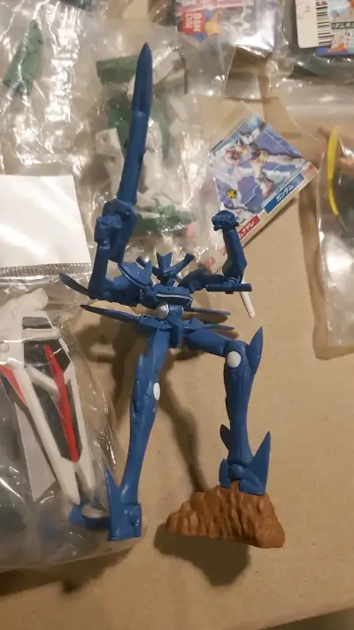 Figura de acción robot GUNDAM desmontable - miniatura 6