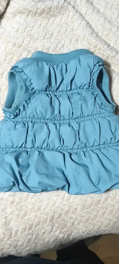 Chaqueta sin mangas azul para niña - miniatura 2