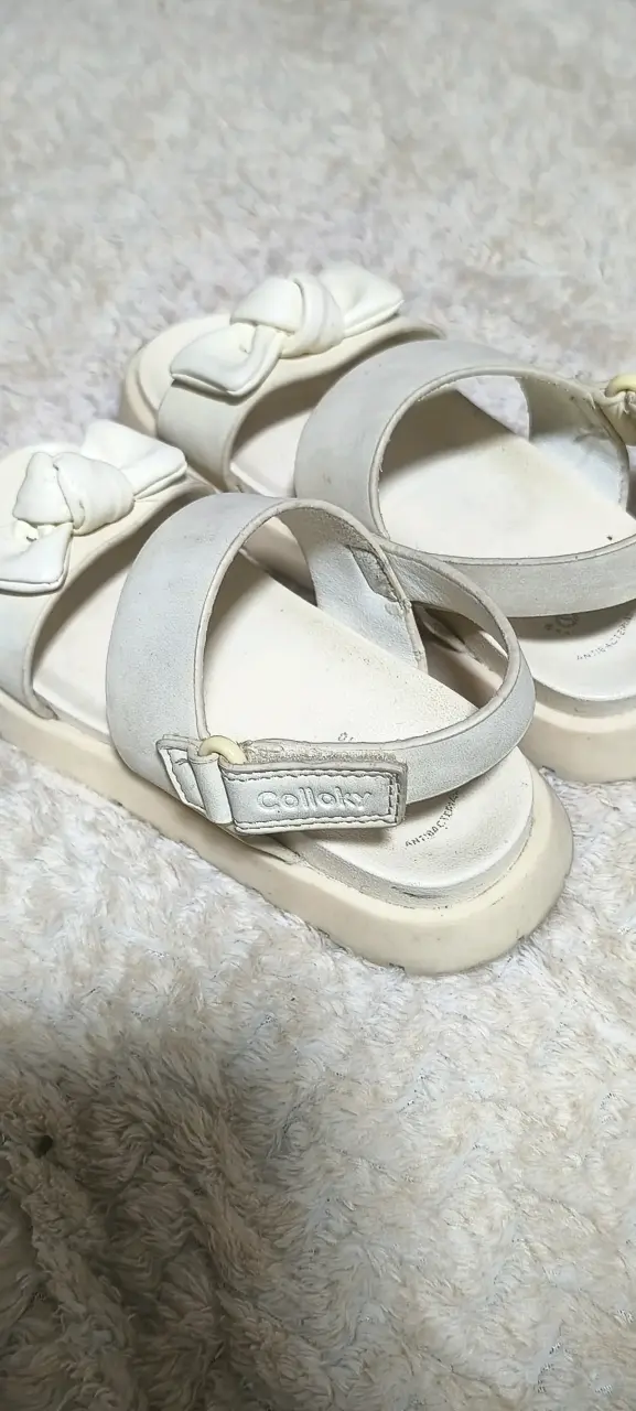 Sandalias blancas para niña con lazo - 2