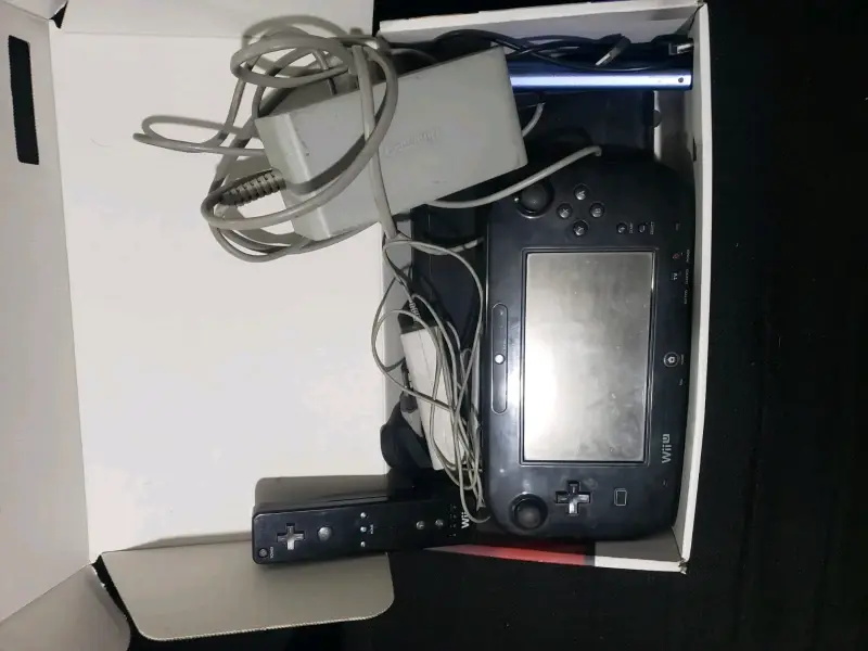 Consola Nintendo Wii U con accesorios - 2