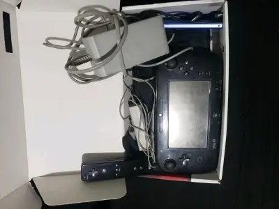 Consola Nintendo Wii U con accesorios - miniatura 2