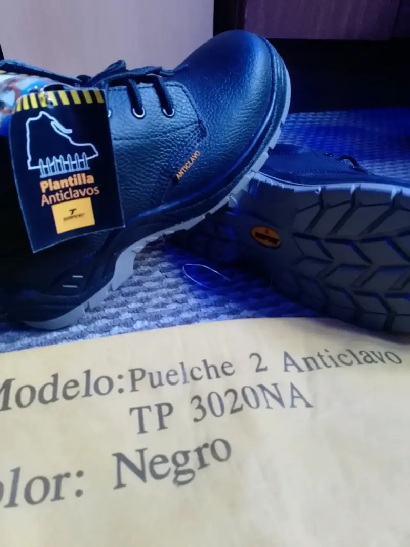 Zapatos de seguridad Puelche 2 Anticlavo negros - 1