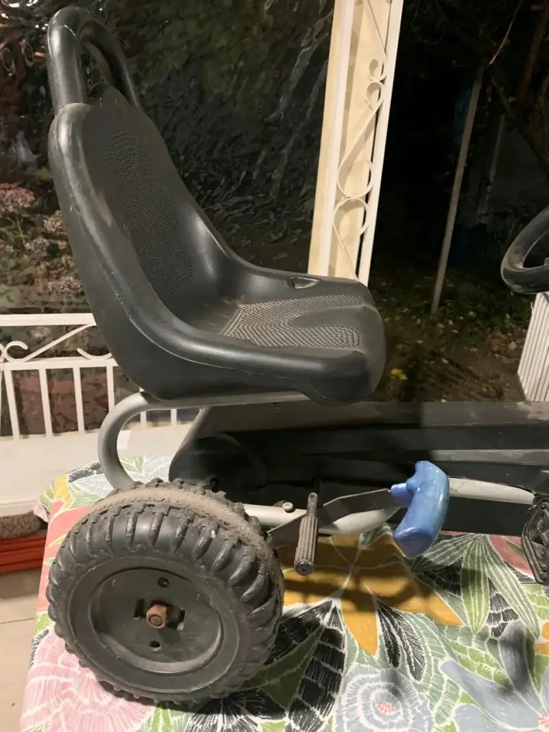 Kart a pedales Big Wheel para niños - 3