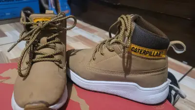 Botas Caterpillar para niños color beige - miniatura 3