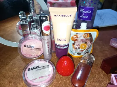 Maquillaje Dupe de Maybelline, Dior, Milano - miniatura 1