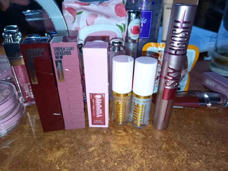 Maquillaje Dupe de Maybelline, Dior, Milano - 2