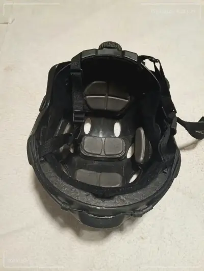 Casco táctico - miniatura 2