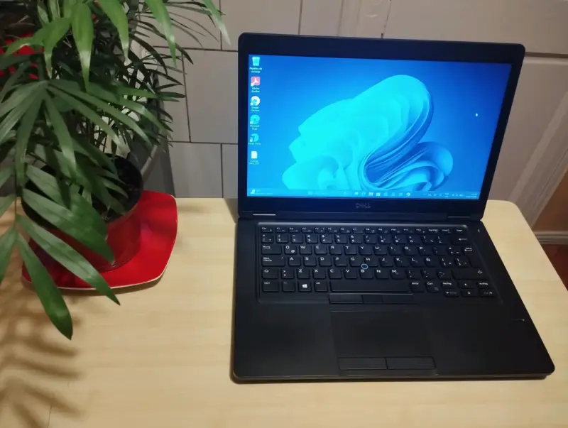 Notebook Dell Latitude 5490 Reacondicionado - 1