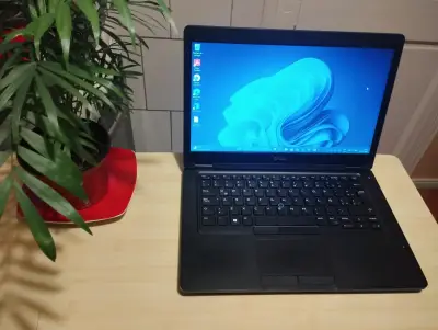 Notebook Dell Latitude 5490 Reacondicionado - miniatura 1
