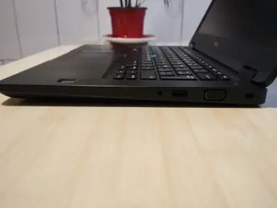 Notebook Dell Latitude 5490 Reacondicionado - miniatura 5