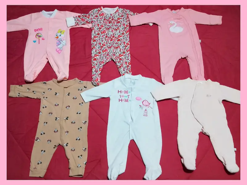 Lote de pijamas para bebita - 1