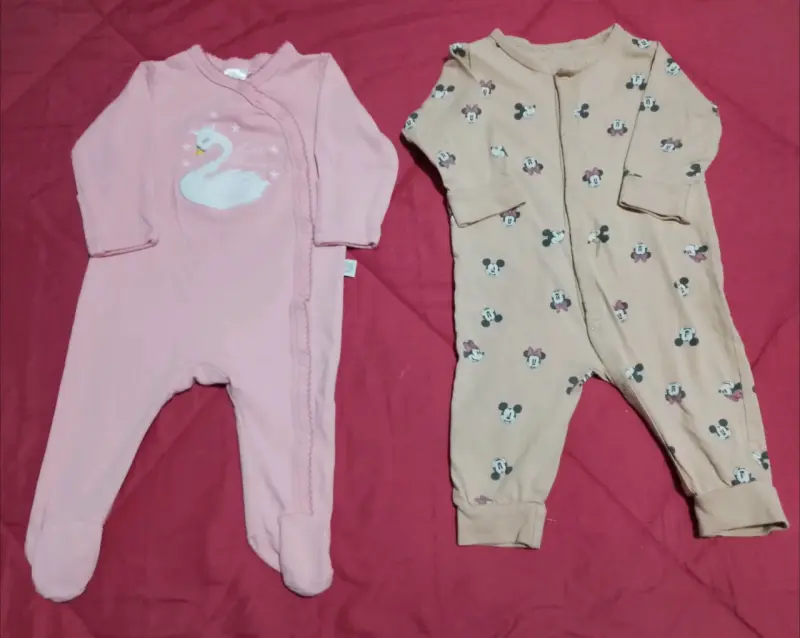Lote de pijamas para bebita - 3