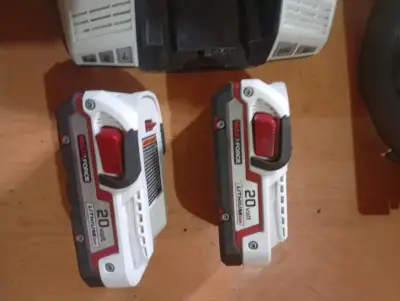 Sierra circular Ubermann con baterías y cargador - miniatura 5