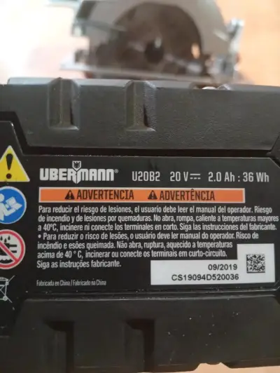 Sierra circular Ubermann con baterías y cargador - miniatura 6