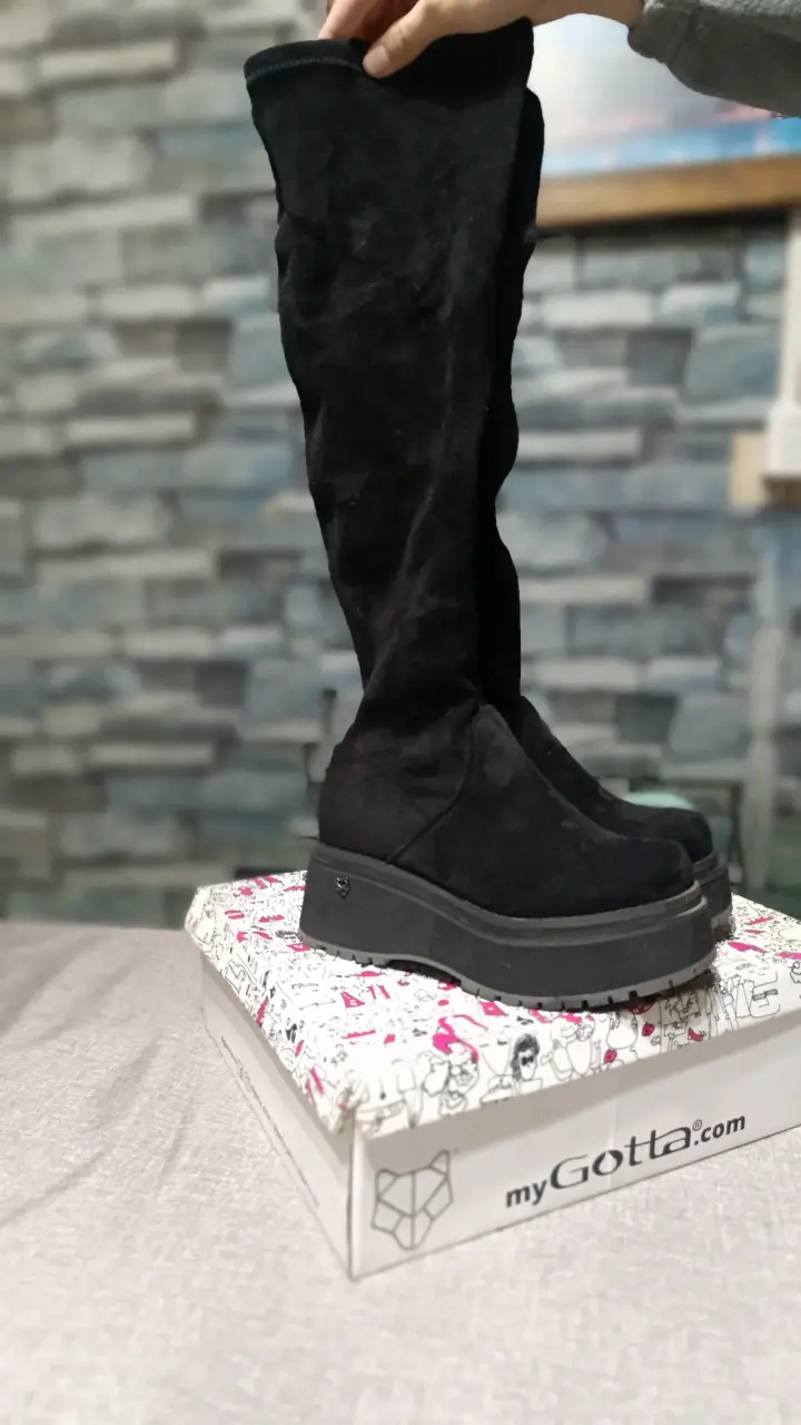 Botas negras de gamuza con plataforma - 1
