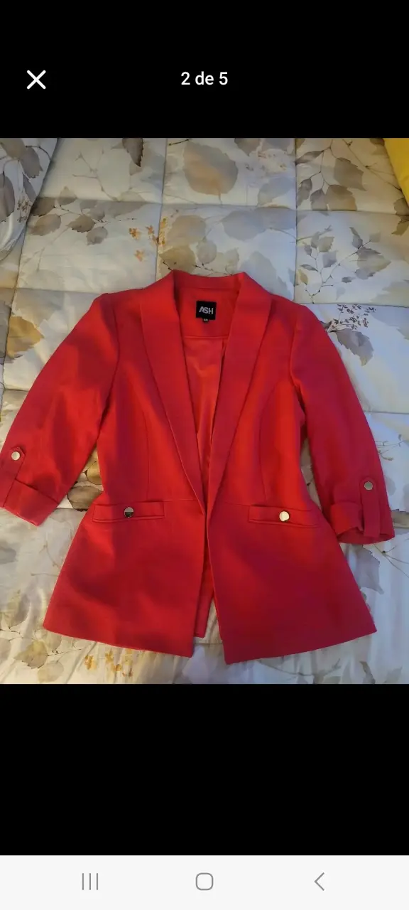 Blazer rojo elegante para mujer