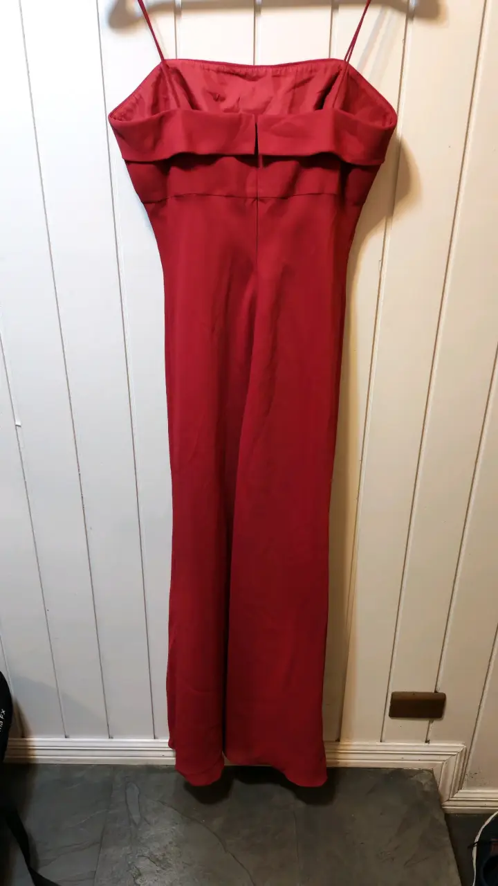 Vestido largo rojo elegante para fiesta - 3