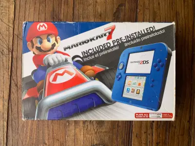 Consola Nintendo 2DS azul con Mario Kart 7 - miniatura 2