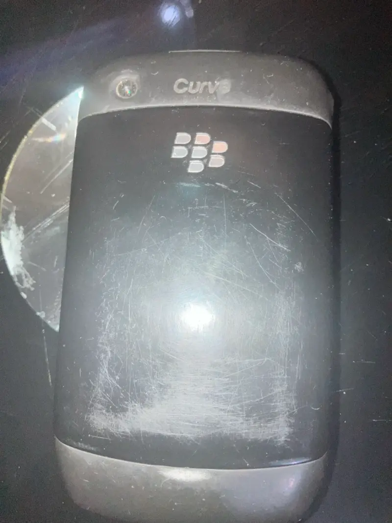 Teléfono BlackBerry con teclado físico - 6