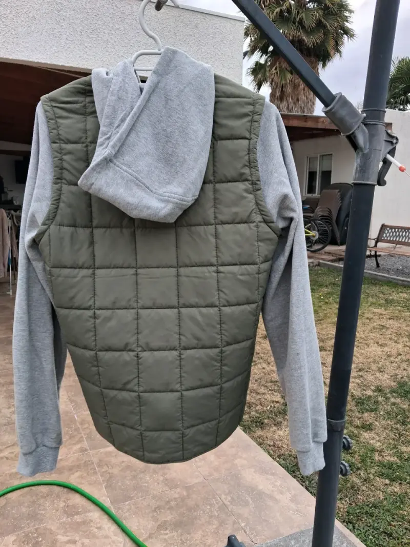 Chaqueta con capucha Volcom verde y gris - 2