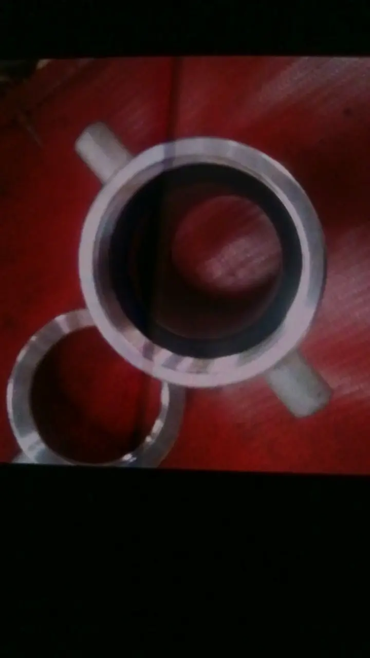 Conector de tubería de acero inoxidable