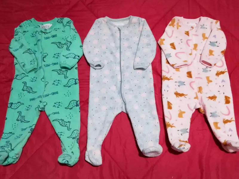 Lote de pijamas para bebita diseños - 4