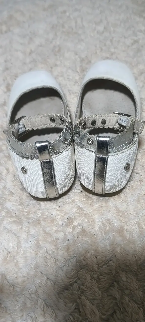 Zapatos blancos de niña con hebilla - 3
