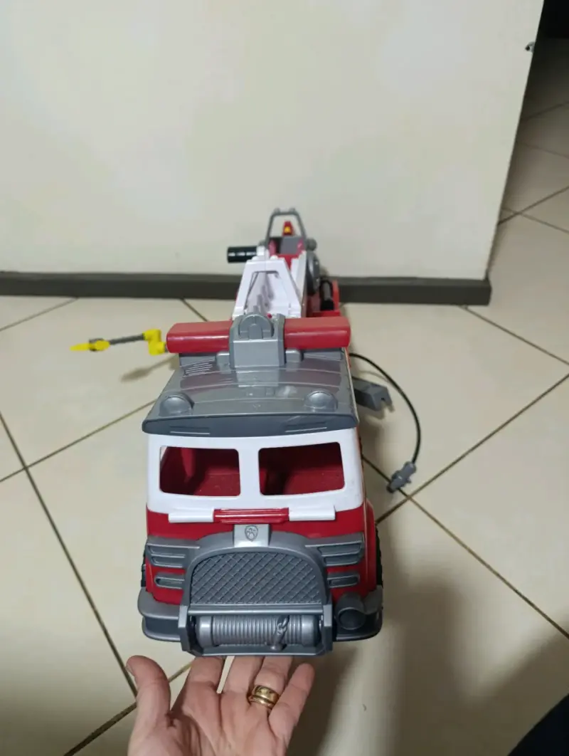 Camión de Bomberos Paw Patrol con Sonidos - 2