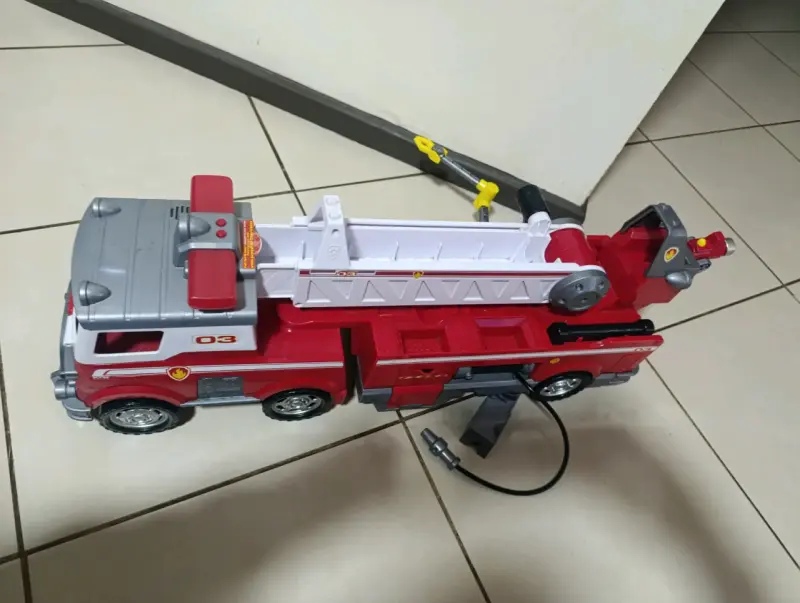 Camión de Bomberos Paw Patrol con Sonidos - 4