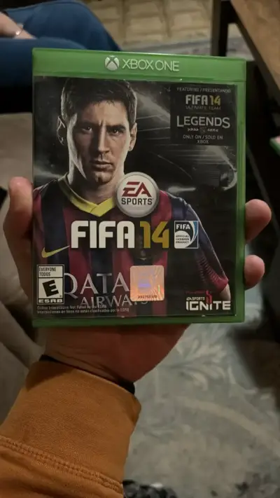 Juego FIFA 14 para Xbox One - miniatura 1