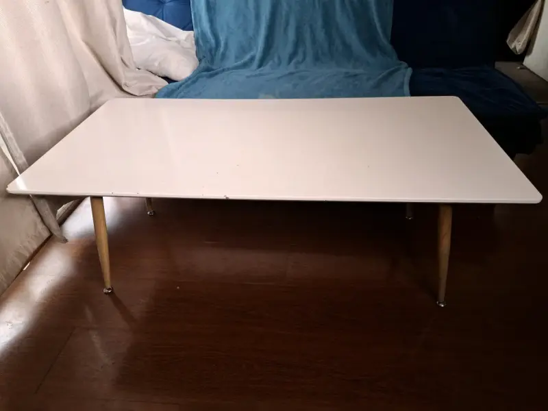 Mesa de centro blanca moderna - 1