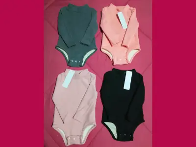 Pack de 4 bodies térmicos para bebita - miniatura 1