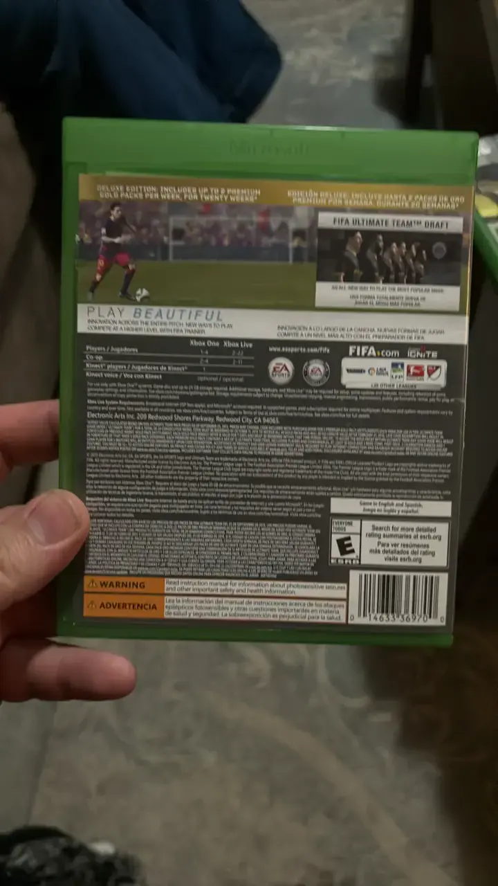 FIFA 16 Deluxe Edition para Xbox One - 4