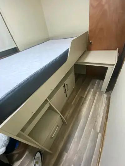 Cama alta con almacenamiento y escritorio - miniatura 3