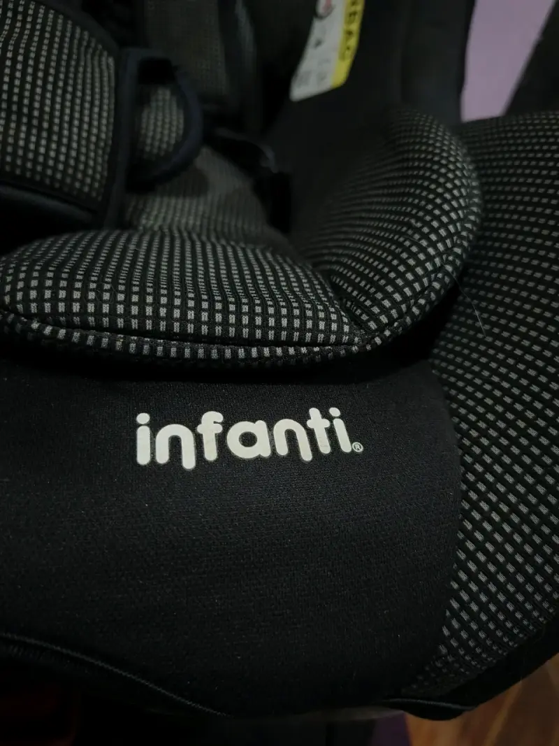 Silla de auto Infanti negra para bebé - 6
