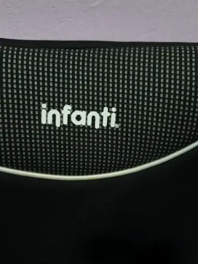 Silla de auto Infanti negra para bebé - miniatura 3