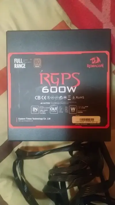 Fuente de poder Redragon RGPS 600W 80 Plus - miniatura 1