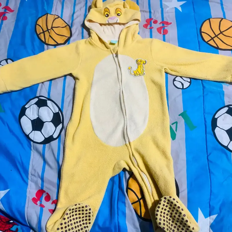 Pijama enterito infantil Rey leon