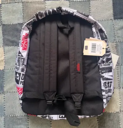Mochila Jansport Stranger Things edición limitada - miniatura 2