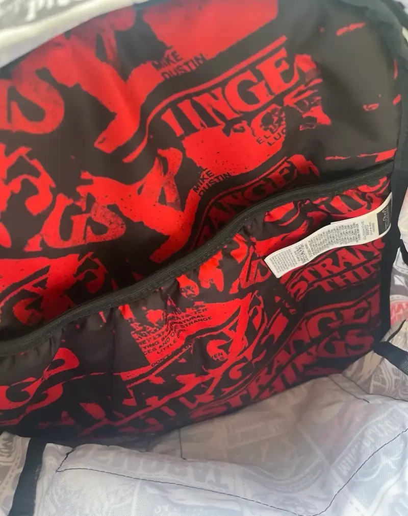 Mochila Jansport Stranger Things edición limitada - 3