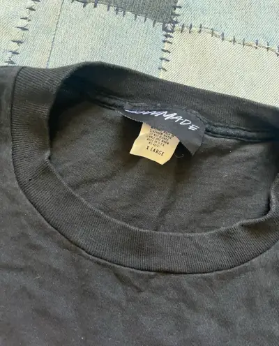 Polera negra de concierto Elton John - miniatura 2