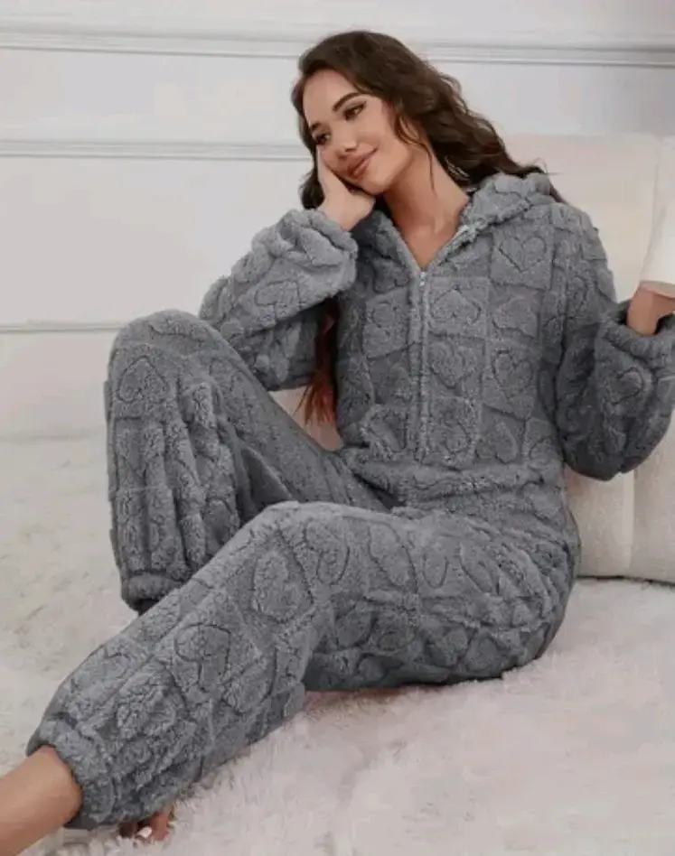 Pijama enterizo de felpa con capucha - 5