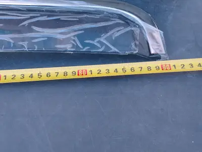 Visera de auto transparente 90 cm - miniatura 1