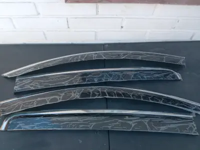 Visera de auto transparente 90 cm - miniatura 4