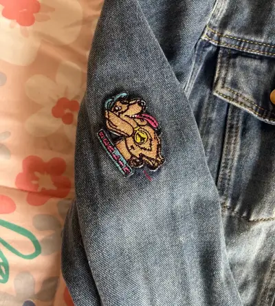 Chaqueta de mezclilla con parches estilo casual - miniatura 5