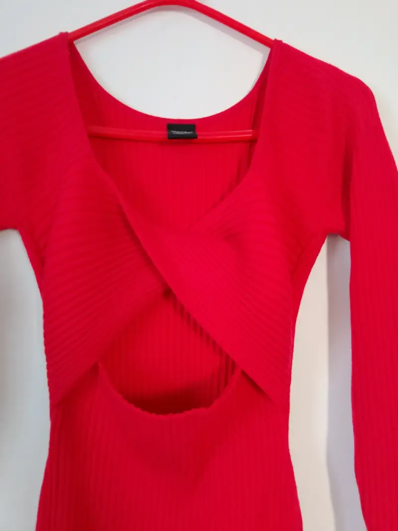 Vestido rojo ajustado de manga larga - 3